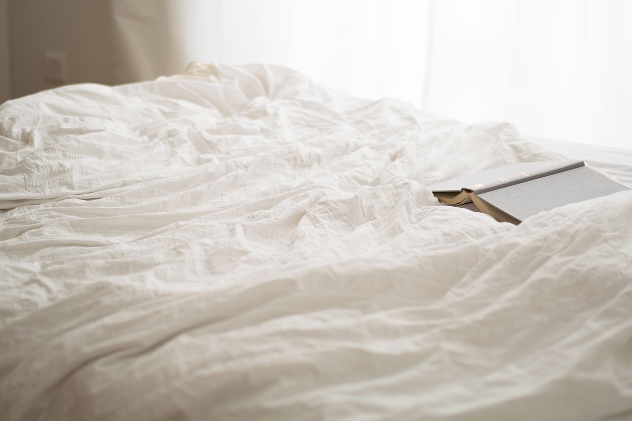 The Space Between Sleep and Waking: Learning to Linger in the Half-Light